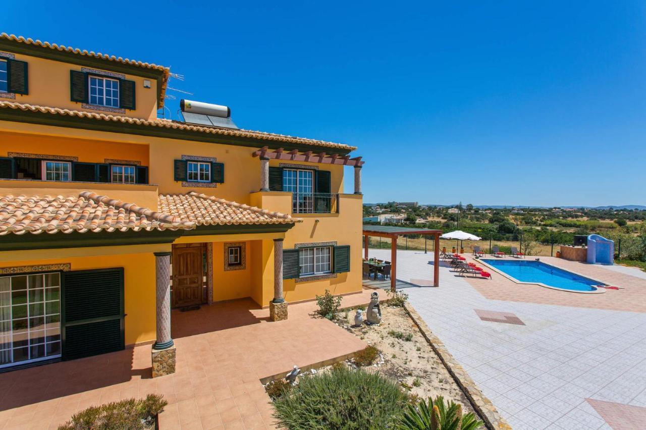 Villa Nincha - Heated Pool - Free Wi-Fi - Air Con Albufeira Exterior foto